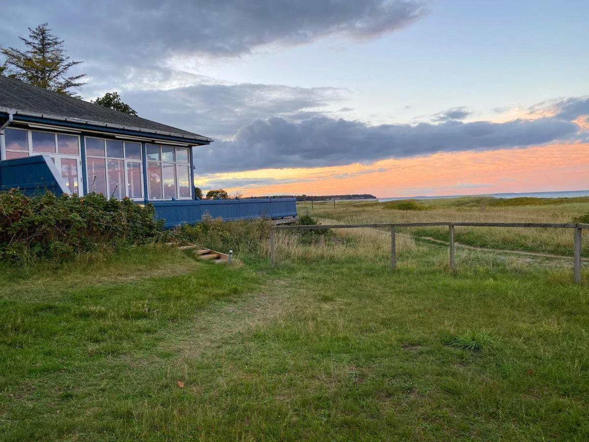 Skaerven Beachfront Apartments And Cottage Nyborg Extérieur photo