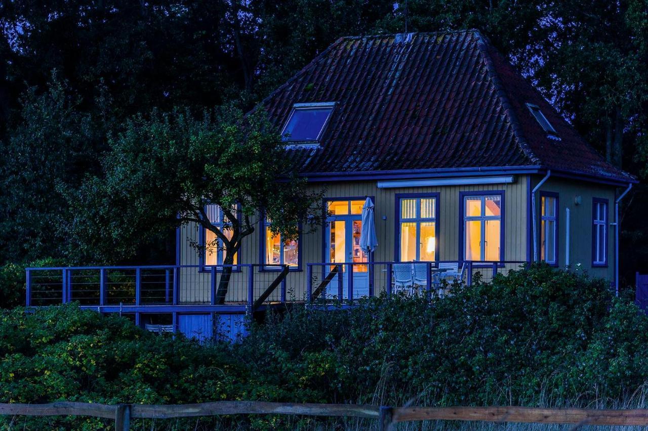 Skaerven Beachfront Apartments And Cottage Nyborg Extérieur photo